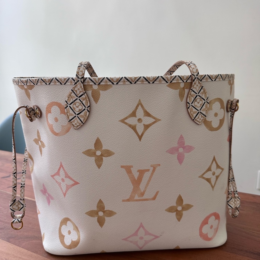 Louis Vuitton Neverfull Cream and Gold Monogram Tote
